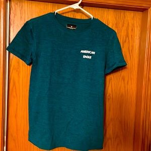 American Eagle T shirt